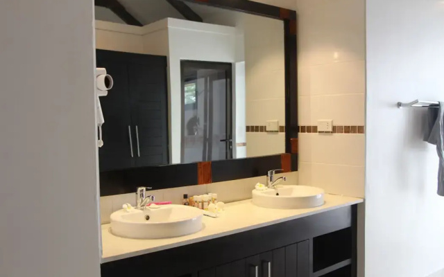 Landers Bay Resort Spa Adults Only