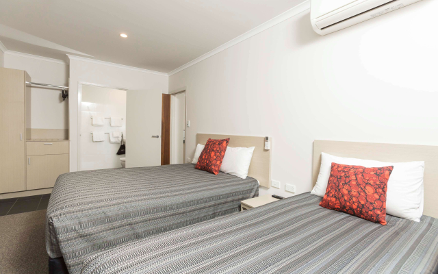 Belconnen Way Hotel Motel and Serviced Apartments