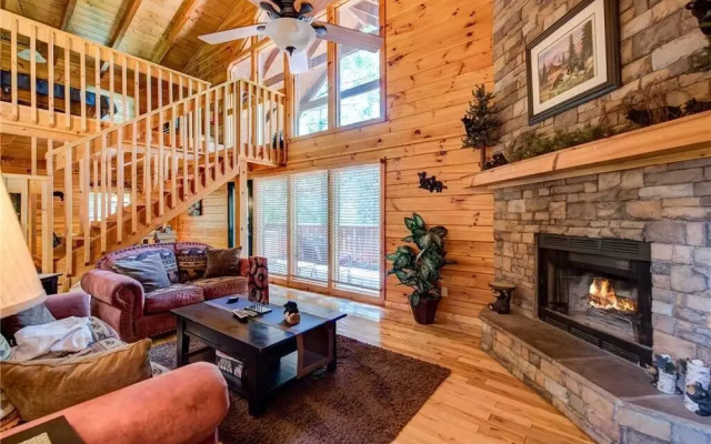 Zen Bear Retreat - One Bedroom Cabin