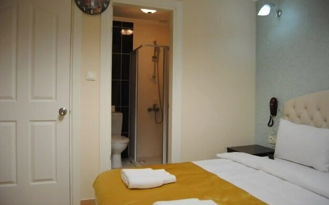 Lotus Hotel
