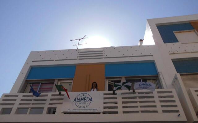 Alameda Hostel вид на фасад