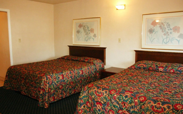 Navajo Lodge