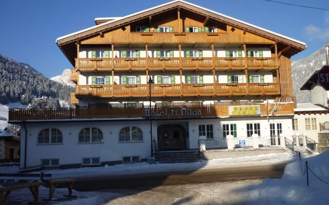 Hotel El Pilon Долина Валь-ди-Фасса вид на фасад
