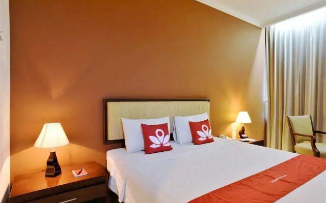 ZEN Rooms Near Grand Indonesia Mall
