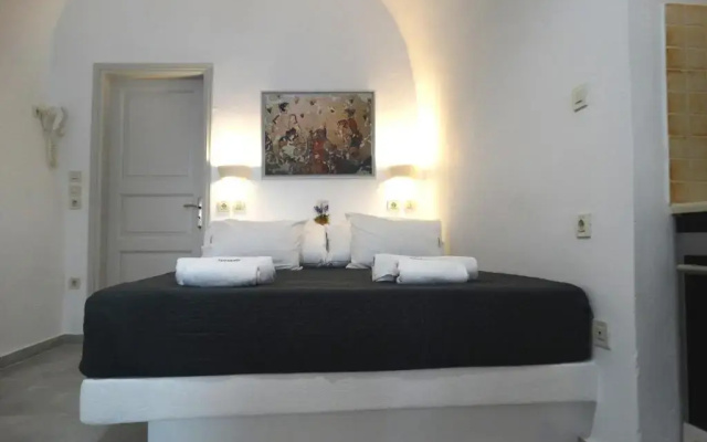 Yposkafo Suites - Private Studio - Santorini