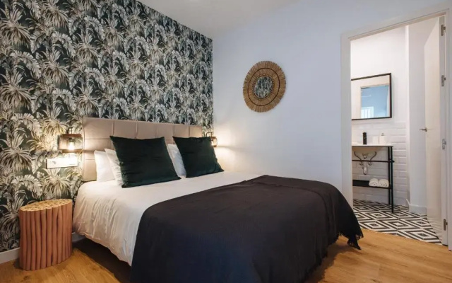 Magno Apartments Alameda 1851 Penthouse - Private terrace and jacuzzi