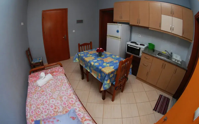 Tikus Apartment