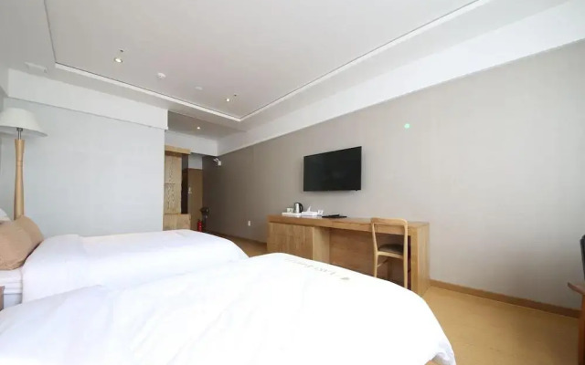 Lake45 Hotel
