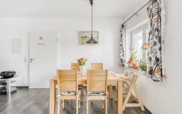 Comfortable Holiday Home in Insul With Balcony