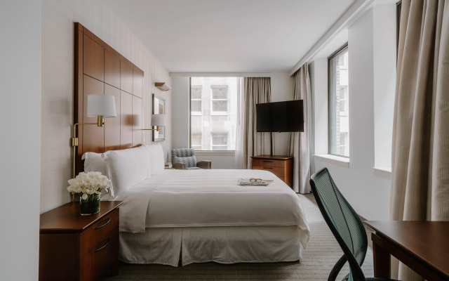 Club Quarters Hotel, Central Loop, Chicago