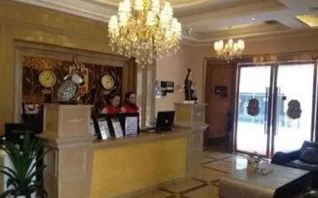 Super 8 Hotel Chongqing LongTouSi North Railway Station