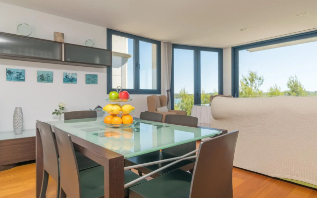 LLEVANT  - Apartment with sea views in Portocolom. Free WiFi