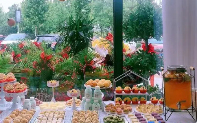 Tongbai Hotel (Tongling Beidouxing Cheng)