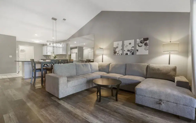 Pool View Oasis - Community Amenities