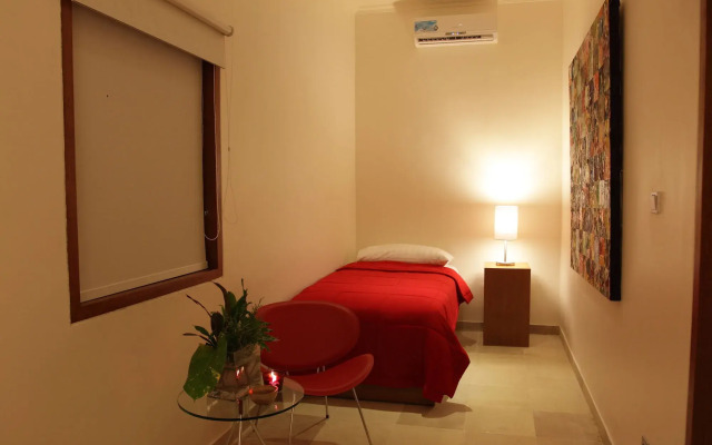 Rouge Bali - Lounge Bar, Villas & Spa