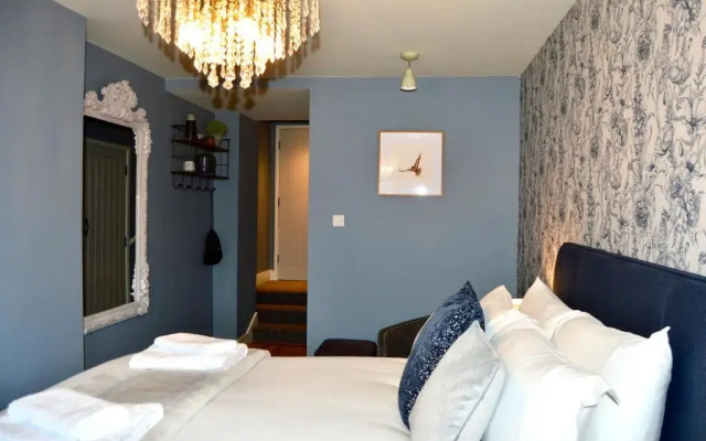 The Nest Hotel and Restaurant