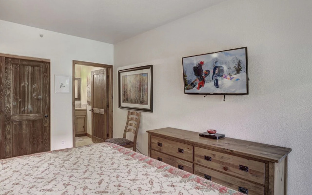 Tyra Riverbend 213 - 3 Br Condo