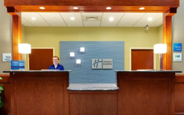 Comfort Suites