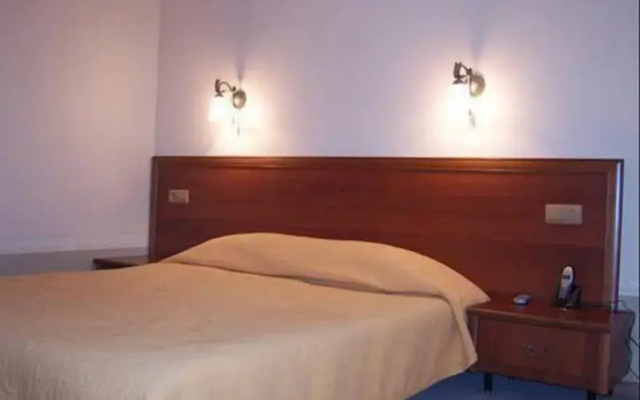 Yu Deluxe Hotel