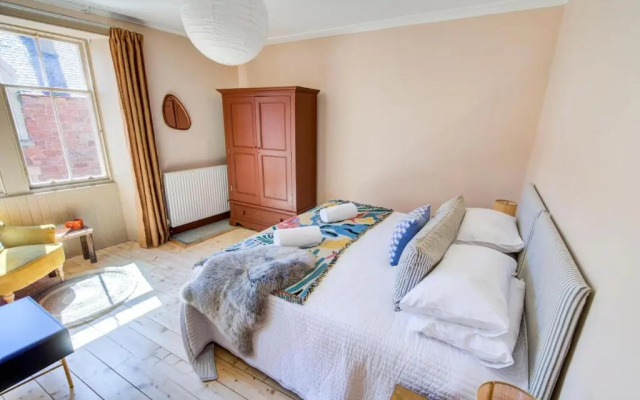 Stylish 1BD Seaside Flat North Berwick