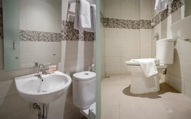 OYO 344 Kr Hotel