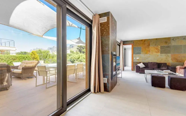 Villa - 4 Bedrooms with Pool, WiFi and Sea views - 108773