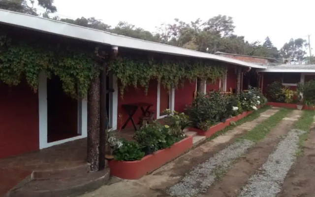 Hostal Vivero Las Flores