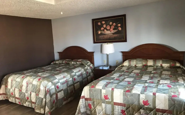 C & H Motel