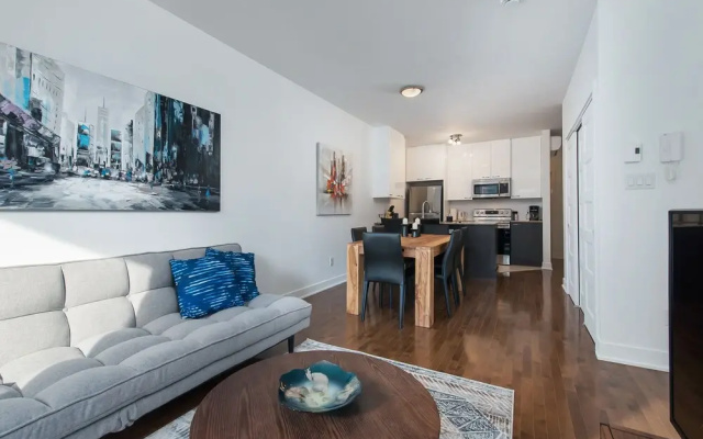 Sunny 2BR on Plateau Mont-Royal