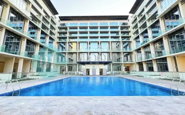 Bloomfields Executive 1BR Oasis Masdar