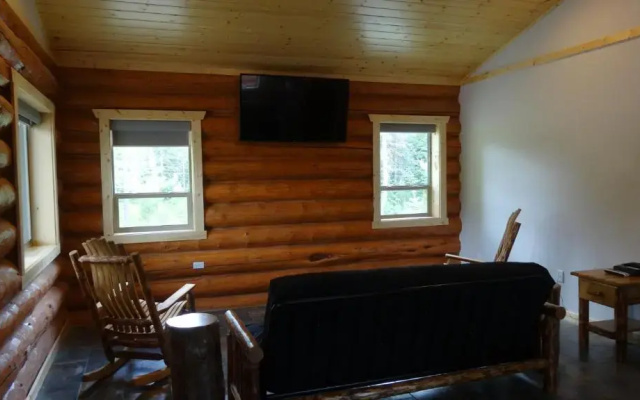 Bonners Ferry Log Inn