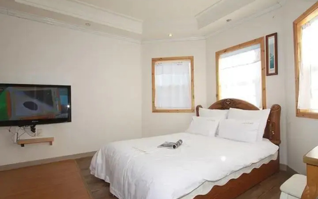 Gyeongju Woojin Green Pension