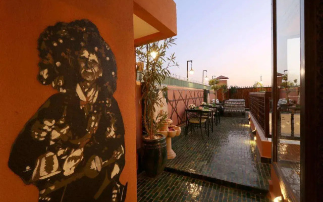 Riad Wazani Square & SPA