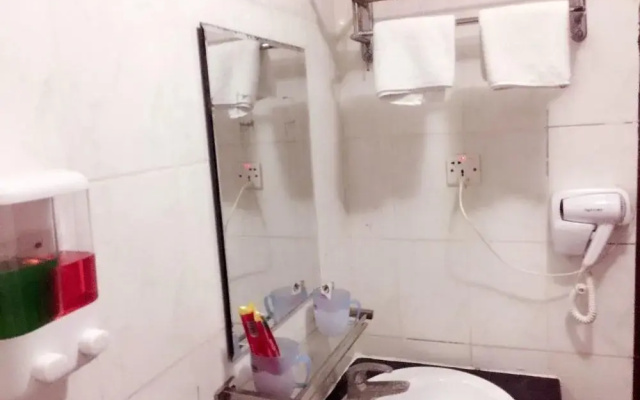 New Yuetan Hotel