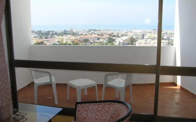 Apartamentos Montechoro Clube 99