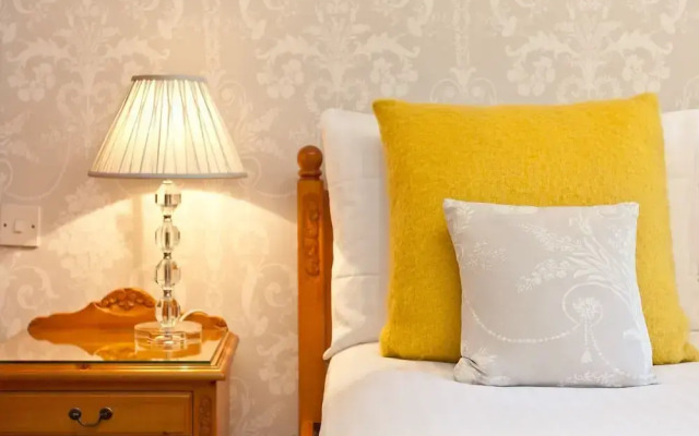 Hill Crest Country Guest House