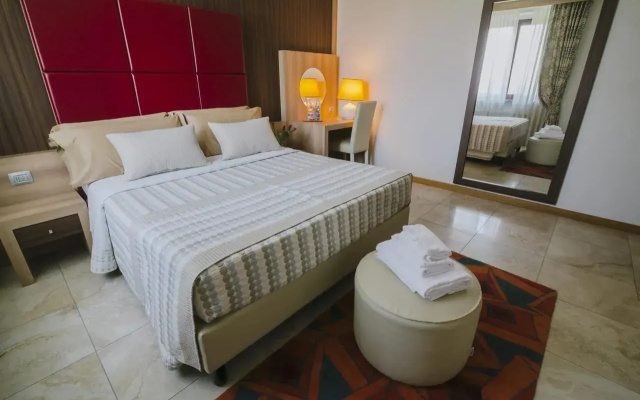 Piccolo Hotel