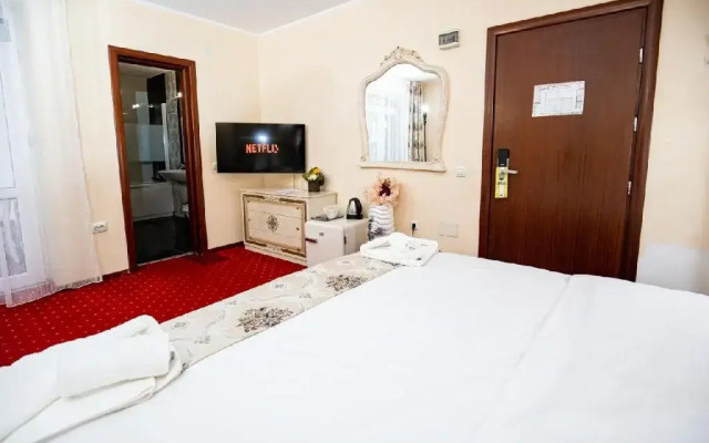 Artemis Villa