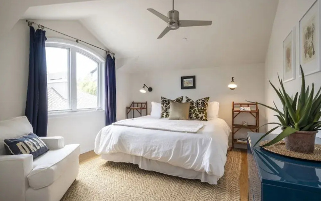 Chic Casita - Walk to Beach