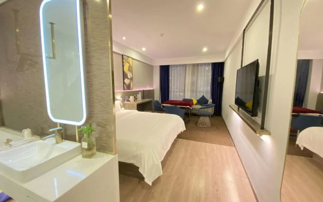 7 Days Premium Hotel (Fenggang Yongsheng Street New High Plaza Branch)
