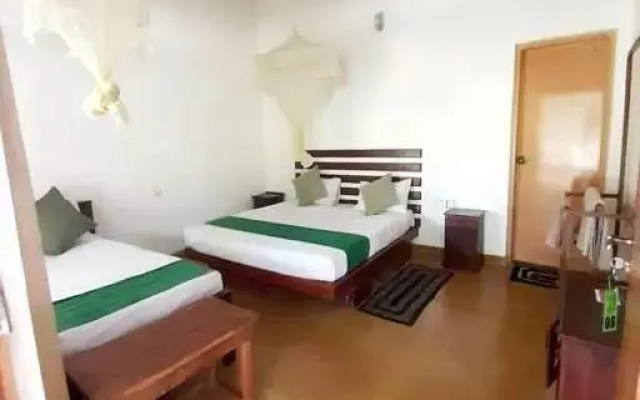 Banana Rest