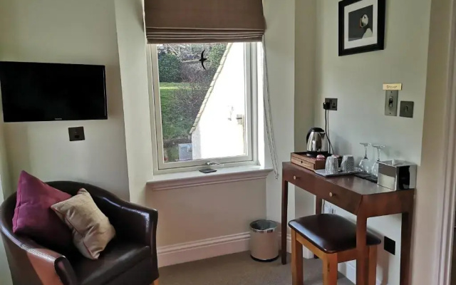Seaview Guesthouse (Adults Only)