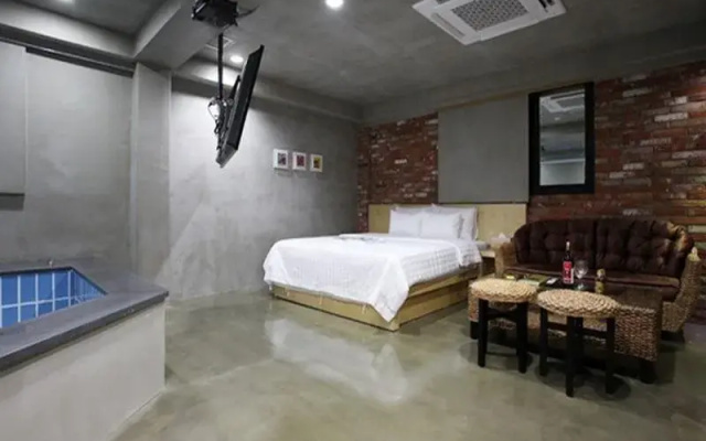 Hotel K
