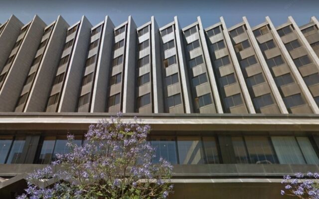 Hesperia Sant Just Hotel вид на фасад