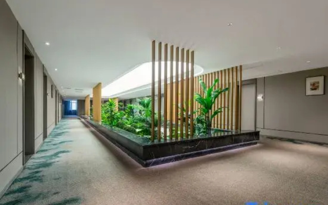 Home Inn Select (Zhenjiang Yangzhong Avenue Yuanboyuan Branch)