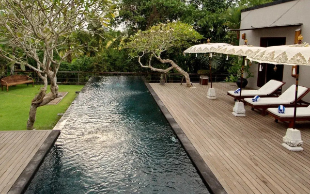 Villa Kotak
