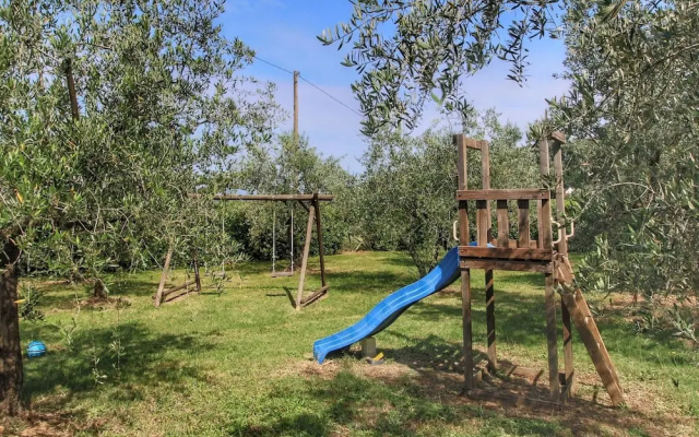 Villa in Tuscany With Pool Near Beach