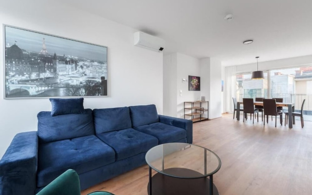 Riverside Apartments with great view