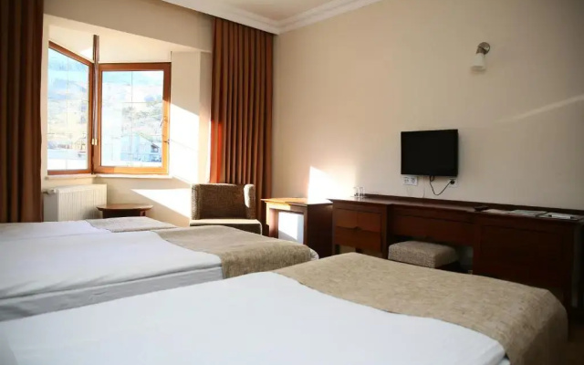 West Davraz Hotel