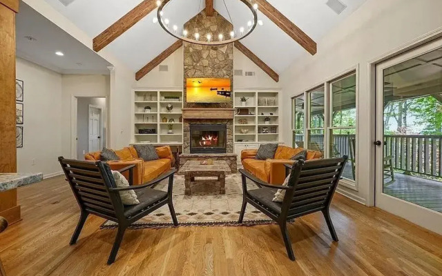 Paxwood, Luxury Home for 16